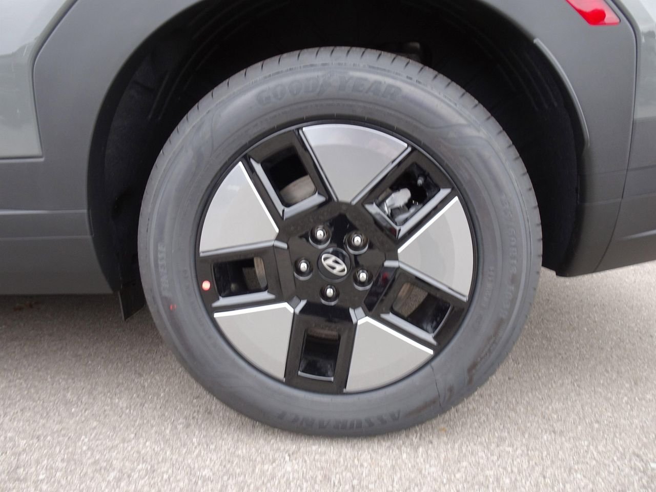 New 2026 Gray Hyundai SE image 20