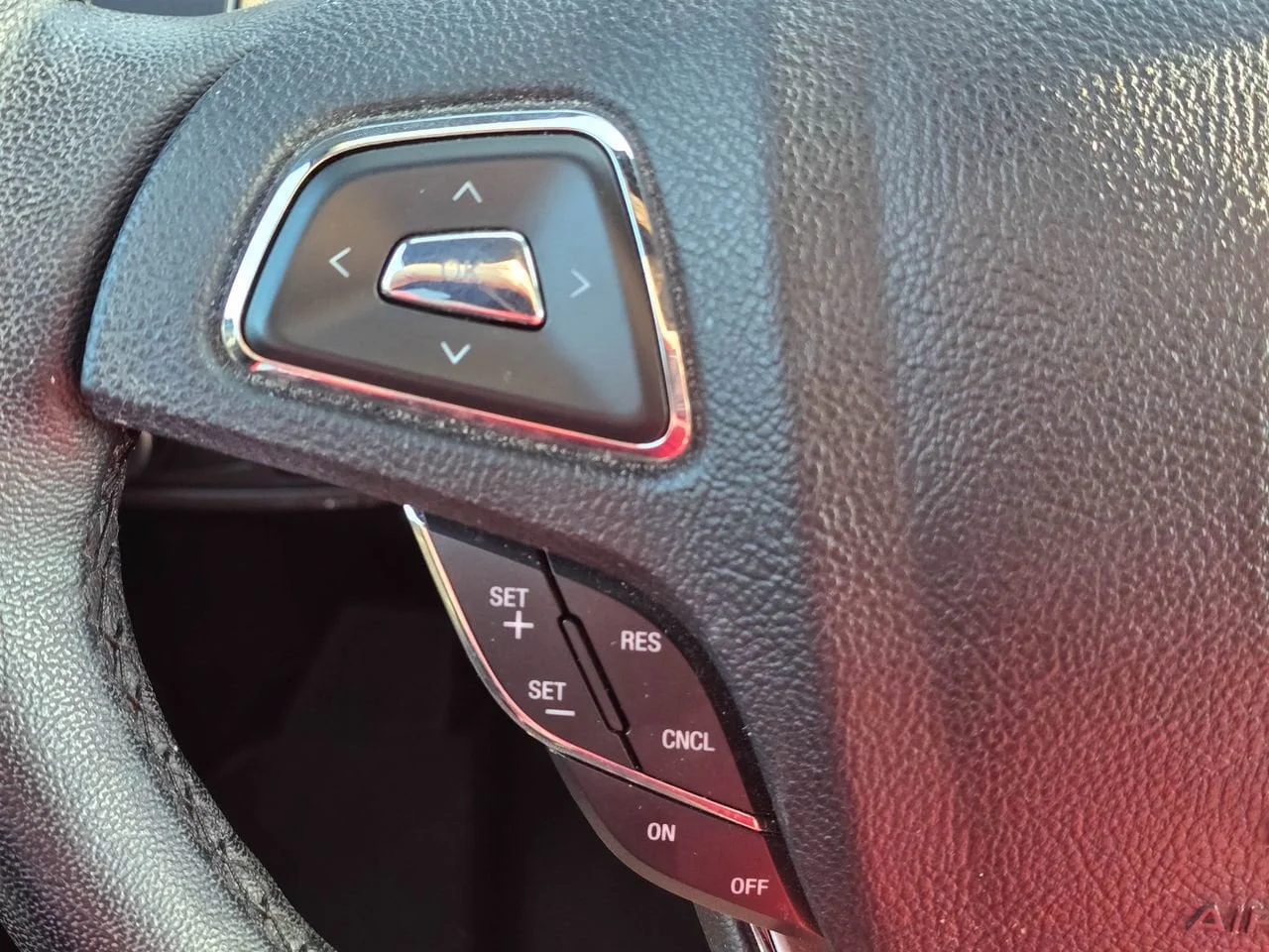 Used 2019 White Lincoln Standard image 18