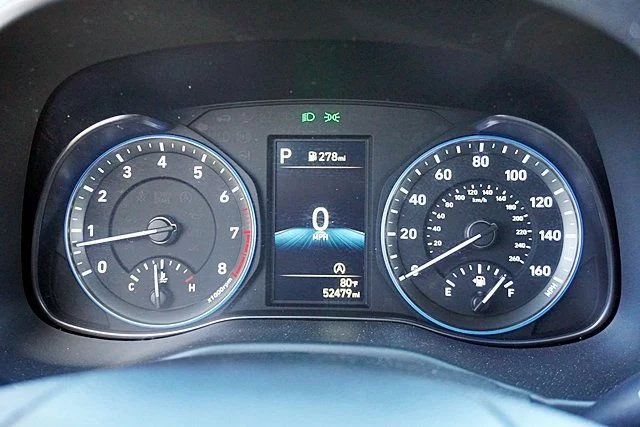 Used 2023 Silver Hyundai SEL image 30