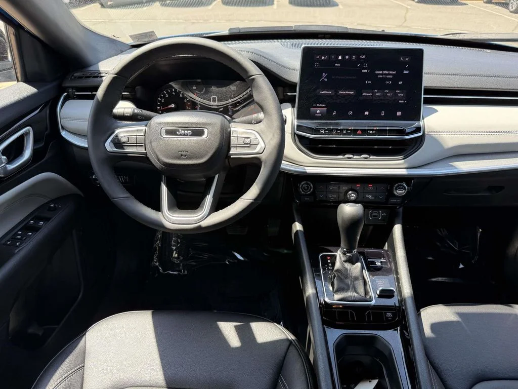Used 2025 Blue Jeep Limited image 17