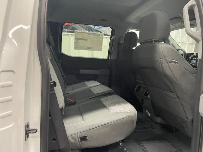 New 2026 Oxford White Ford F-350® XLT image 18