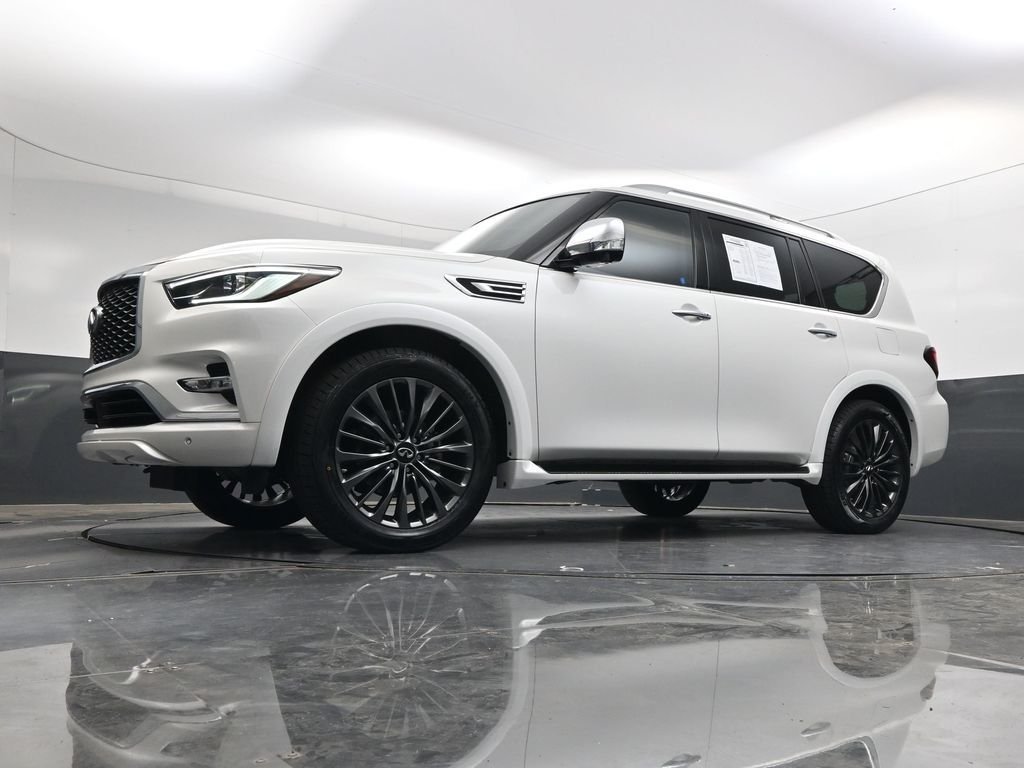 Used 2023 White INFINITI Sensory image 49