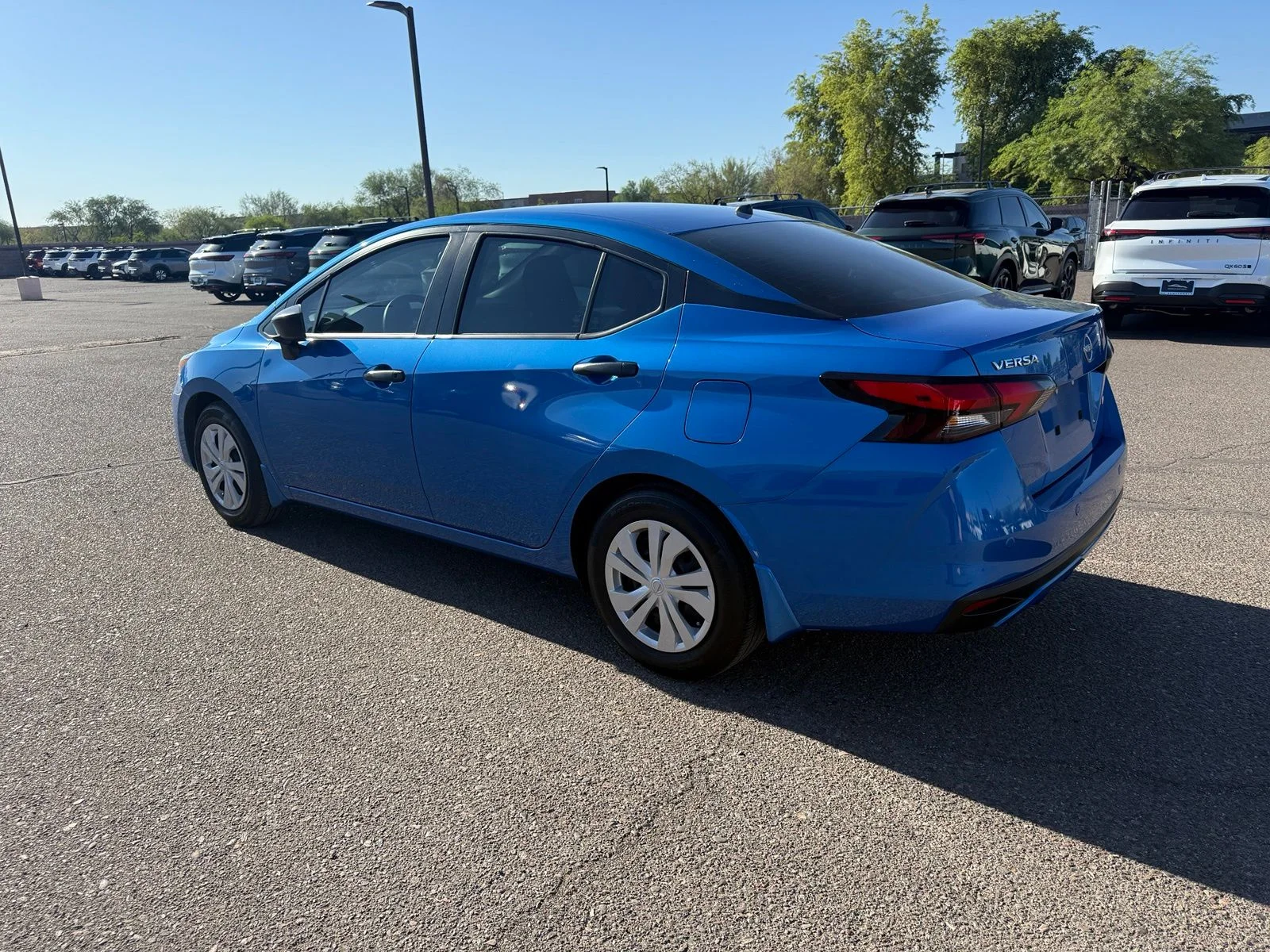 Used 2024 Electric Blue Metallic Nissan 1.6 S image 6
