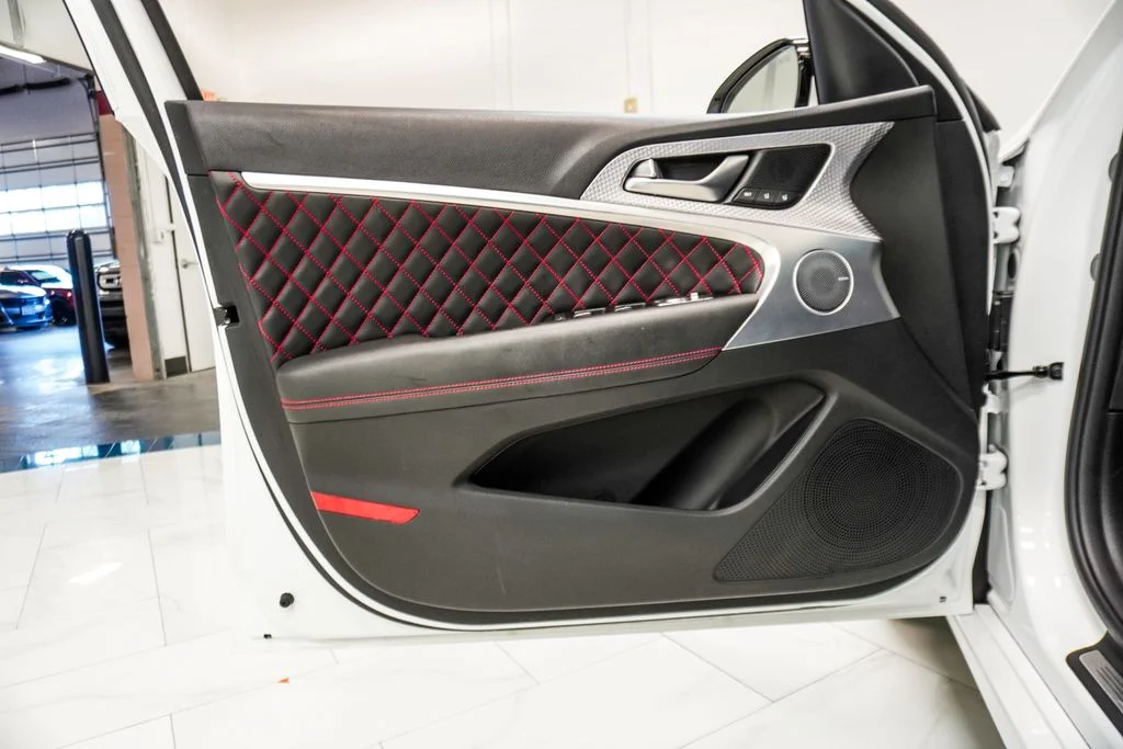 Used 2023 White Genesis 3.3T image 22