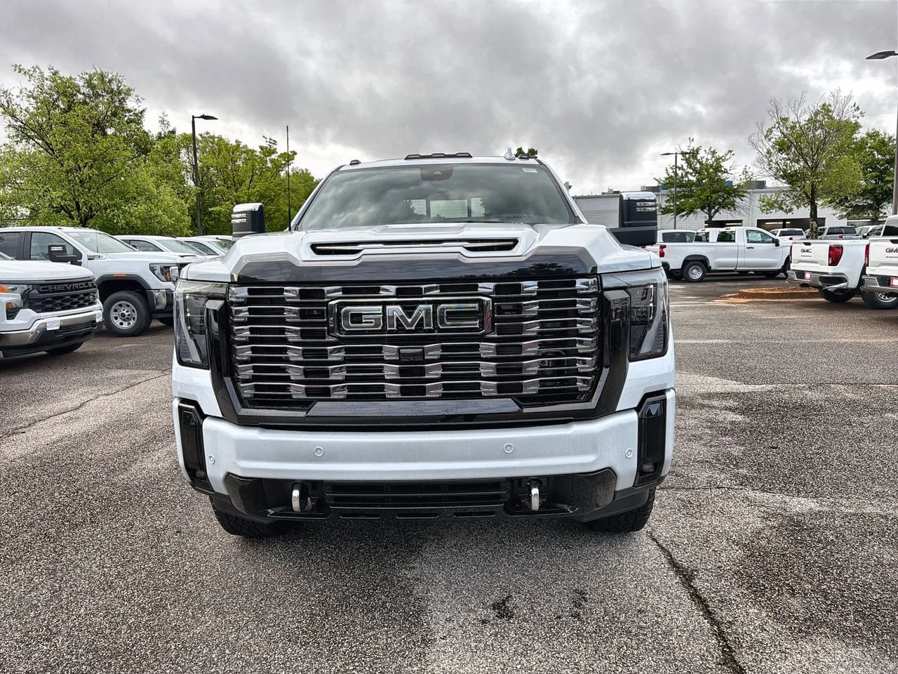 New 2026 Glacier White Tricoat GMC Denali Ultimate image 3
