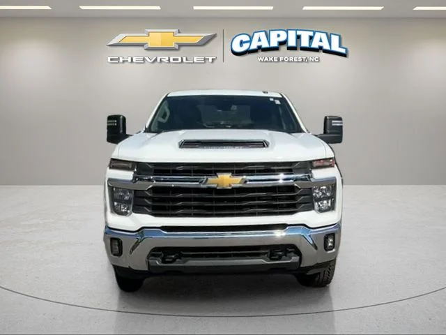 Used 2024 White Chevrolet LT image 10