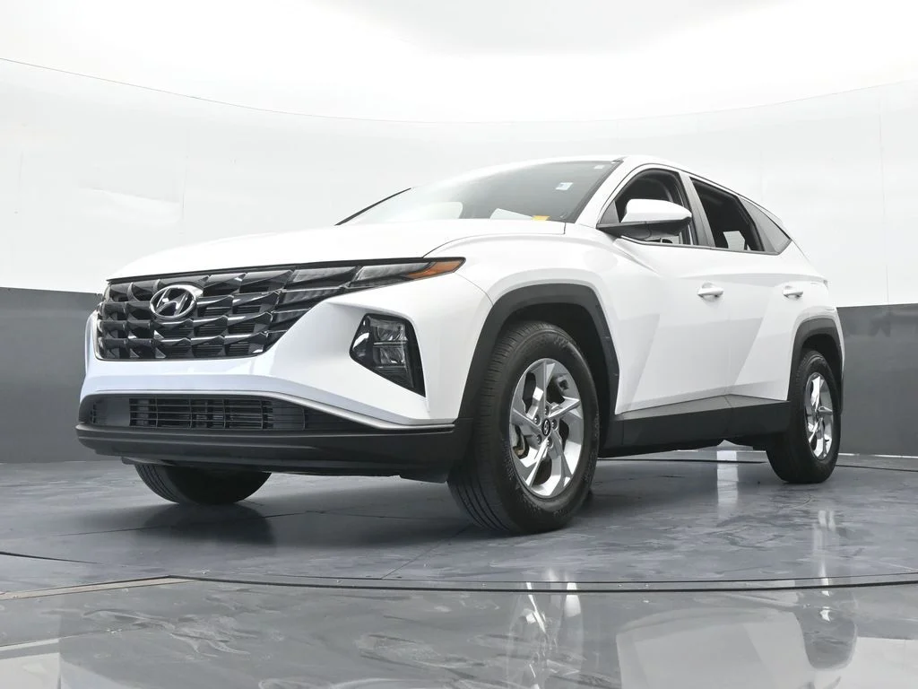Used 2024 White Pearl Hyundai SE image 48