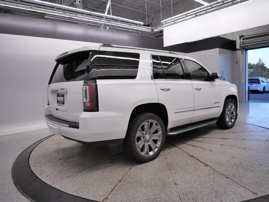 Used 2016 White GMC Denali image 6