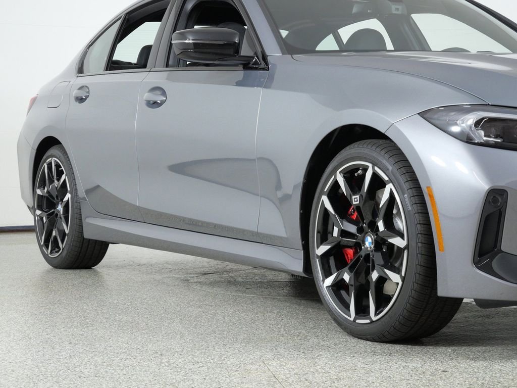 New 2026 Skyscraper Grey Metallic BMW 330i xDrive image 6