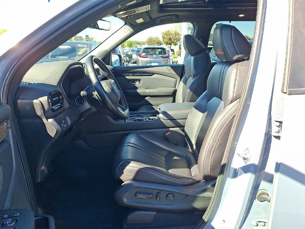 Certified Used 2023 Sonic Gray Pearl Honda AWD TRAILSPORT image 48