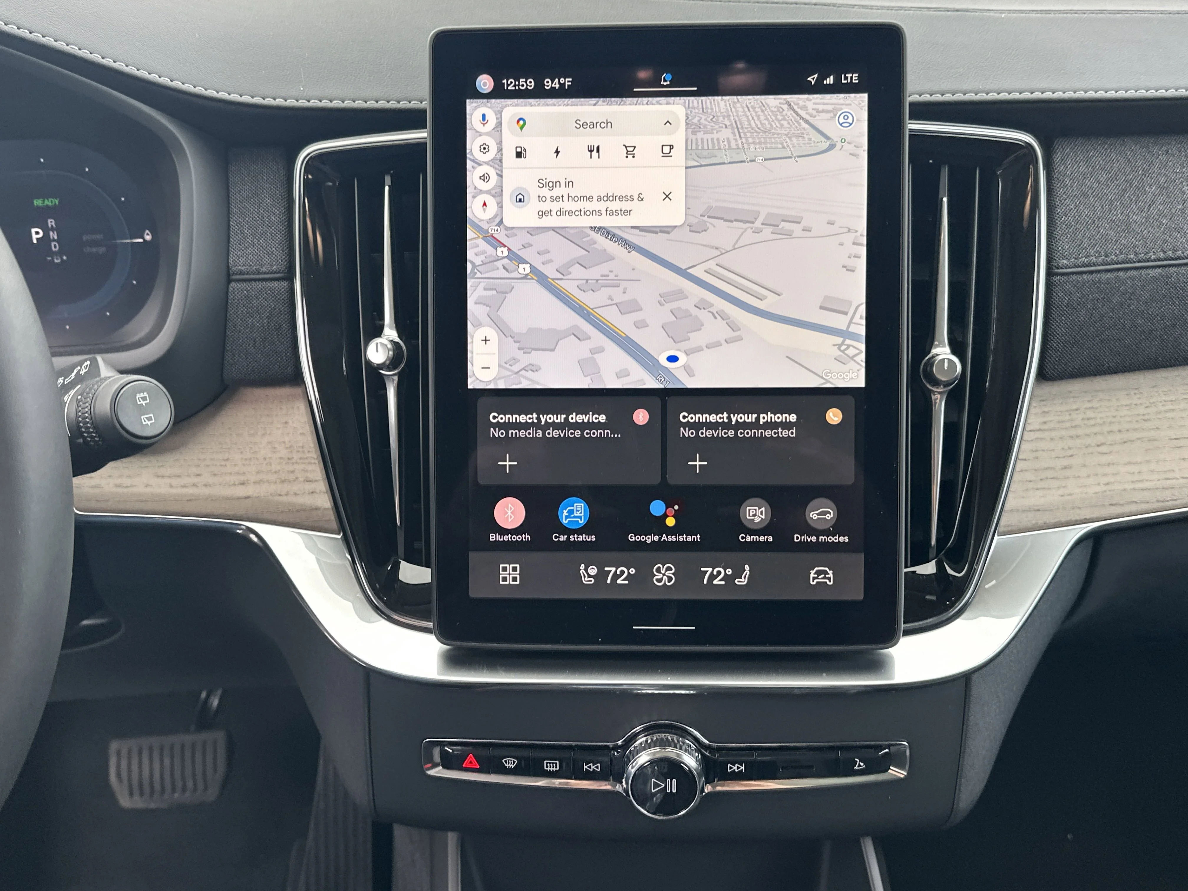 2025 Volvo XC90 Plus - Photo 15