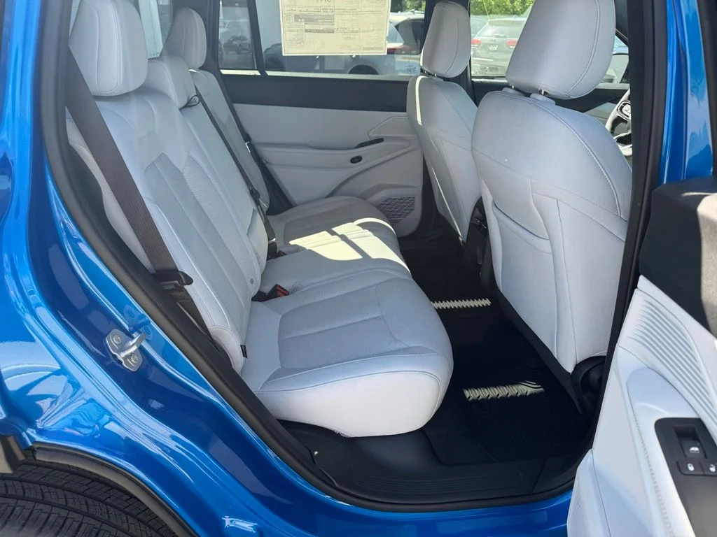 New 2026 Blue Jeep Laredo image 9