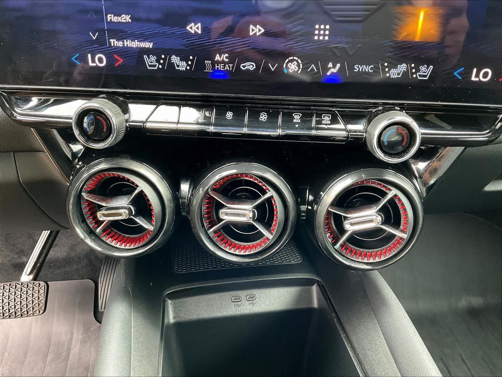 2024 Chevrolet Blazer EV RS - Photo 17