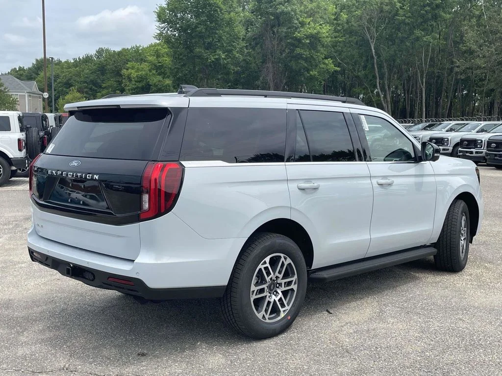 New 2026 Silver Ford Active image 3