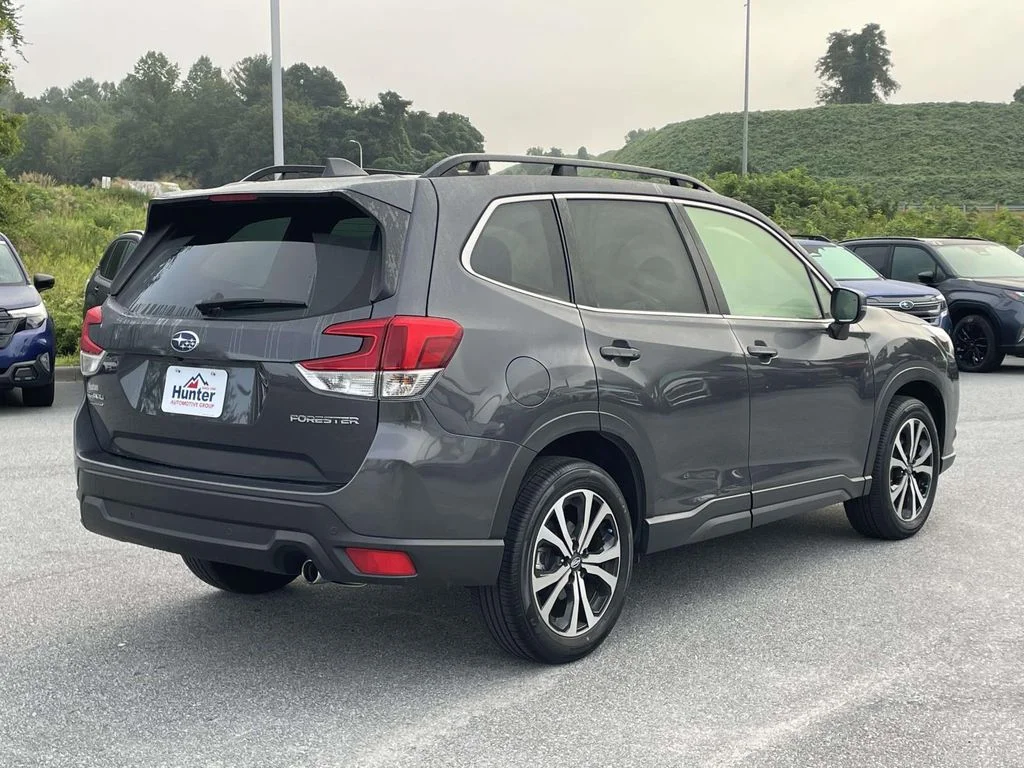 Used 2023 Magnetite Gray Metallic Subaru Limited image 30