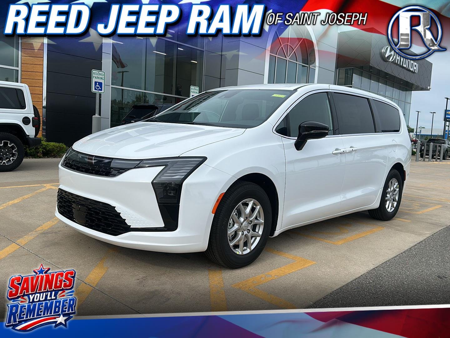 2027 Chrysler Pacifica Select's photo