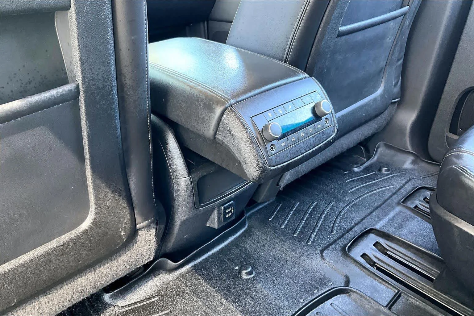 Used 2016 Summit White Chevrolet LT image 34