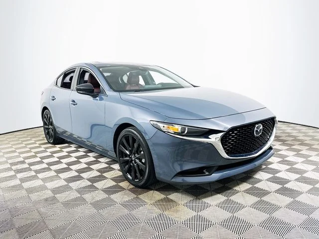 Pre-Owned 2022 Mazda3 Carbon Edition