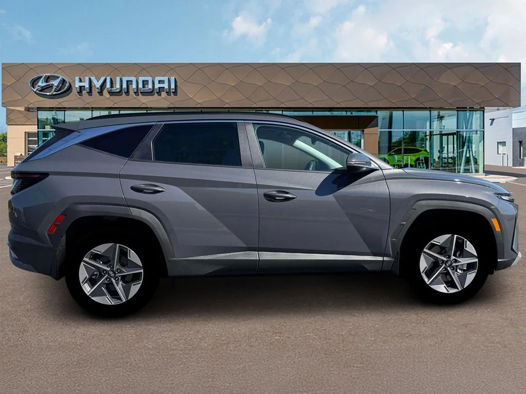 New 2026 Gray Hyundai SEL Premium image 9