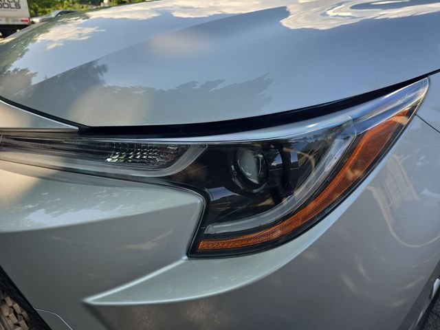 Certified Used 2022 Silver Toyota LE image 29