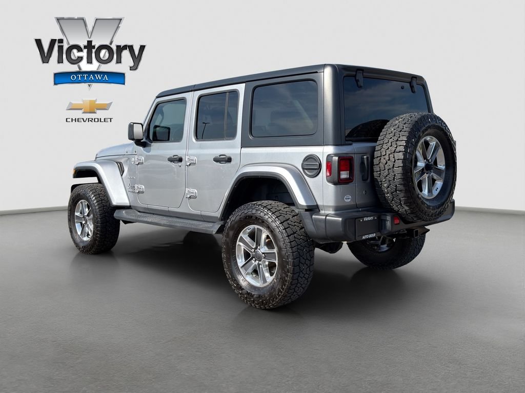 Used 2020 Silver Jeep Unlimited Sahara image 4