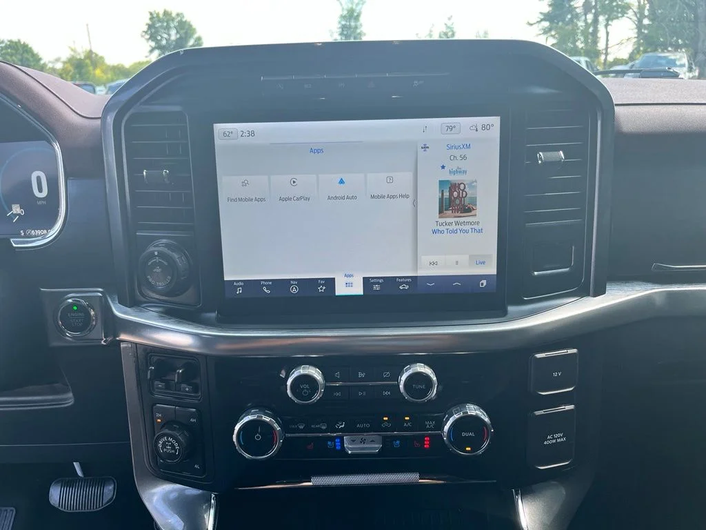 Used 2023 White Ford Lariat image 18