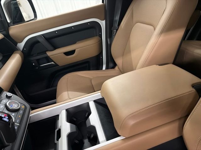 Certified Used 2026 Fuji White Land Rover S image 44
