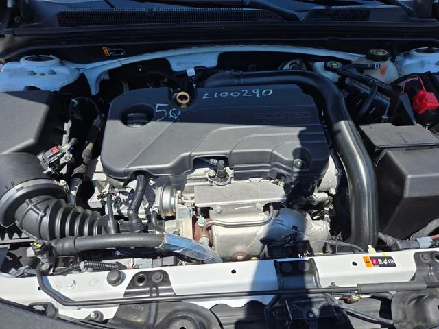 Used 2020 SUMMIT WHITE Chevrolet LT image 23