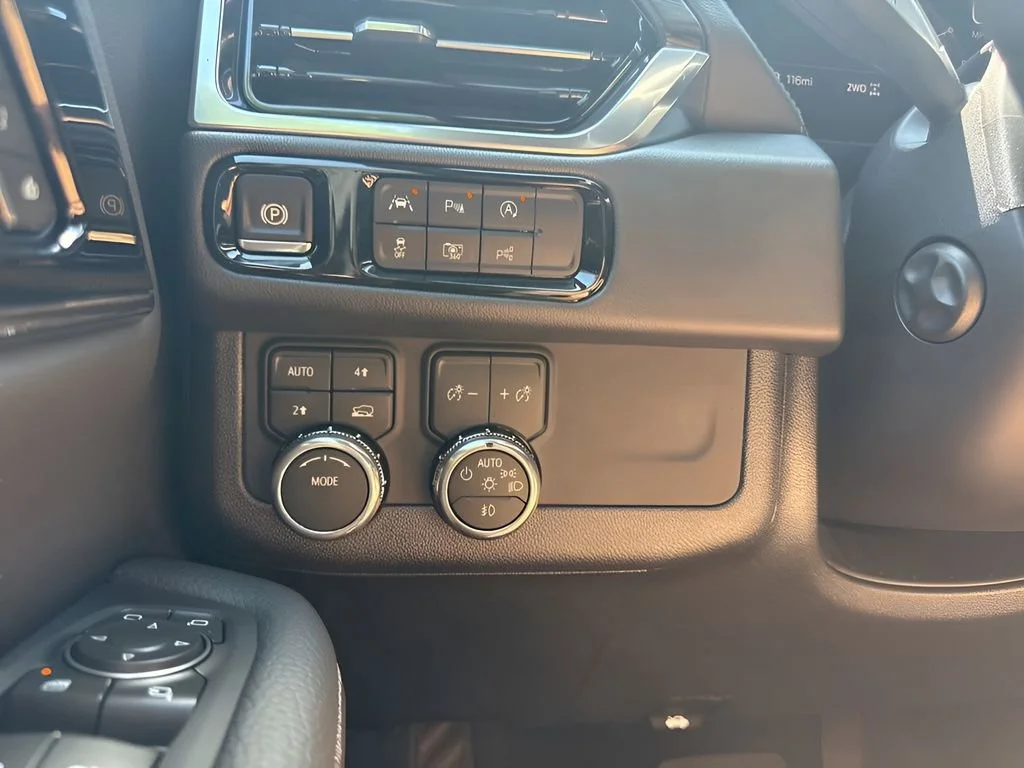 New 2026 Glacier White Tricoat GMC Denali image 26