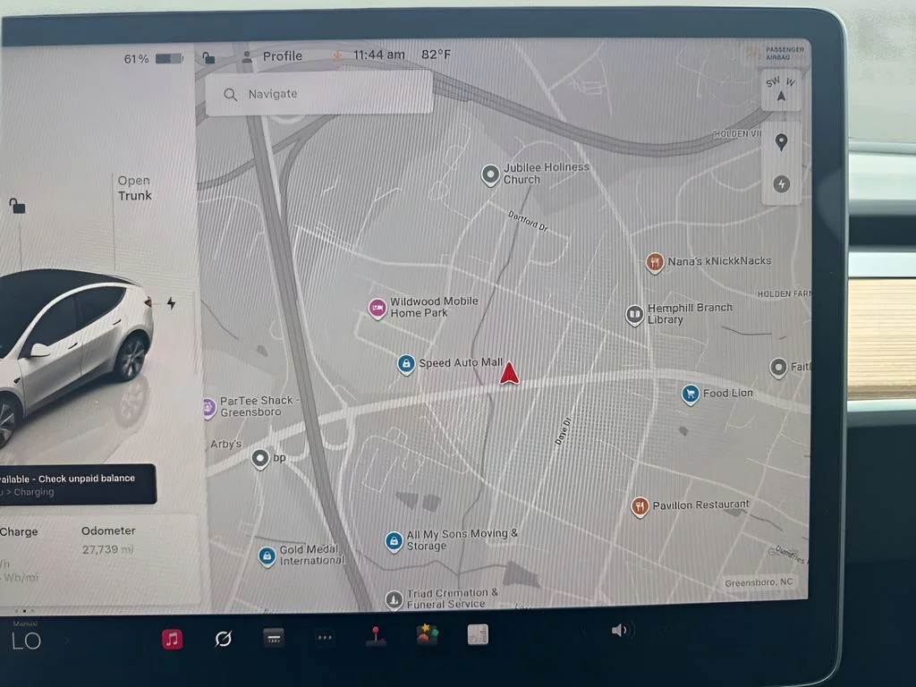 Used 2023 White Tesla Long Range image 21