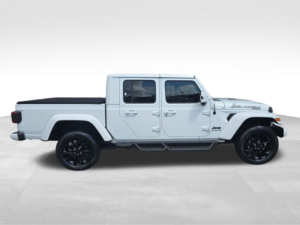 Used 2021 White Jeep Overland image 6