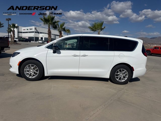 New 2026 Bright White Clear-Coat Exterior Paint Chrysler LX image 2