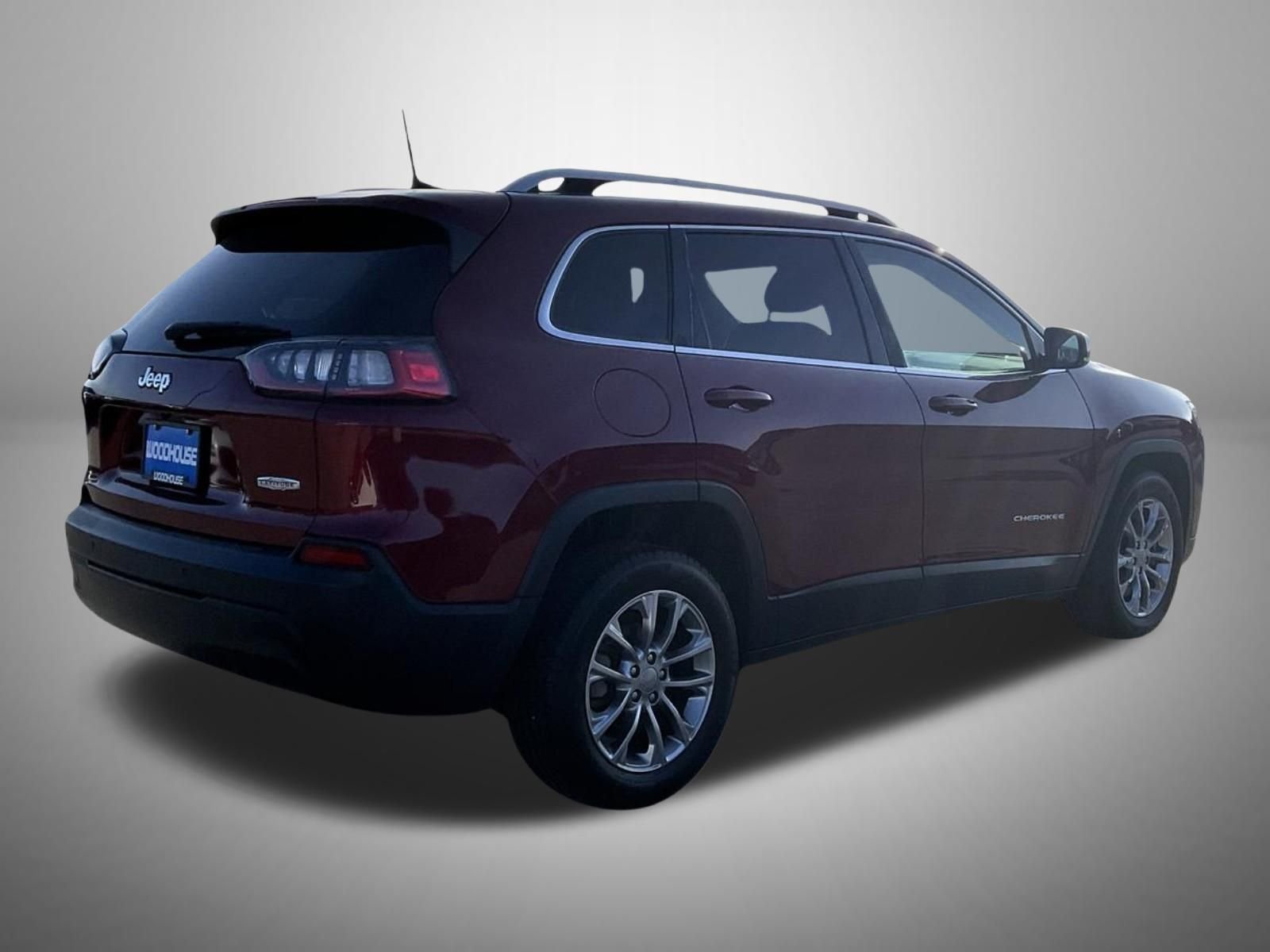 Used 2019 Red Jeep Latitude Plus image 5