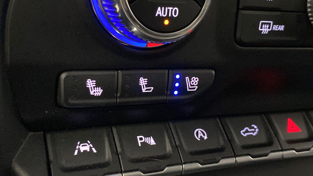 Used 2021 Onyx Black GMC AT4 image 37