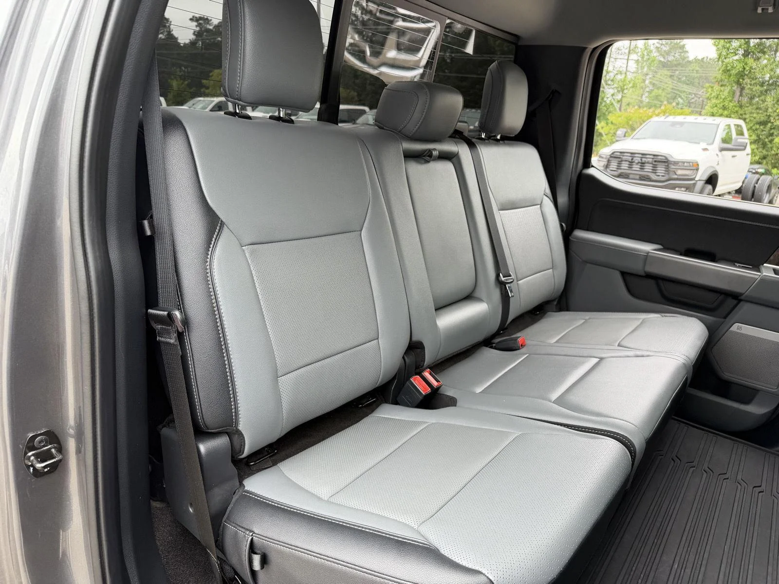 Used 2022 Carbonized Gray Ford LARIAT image 19