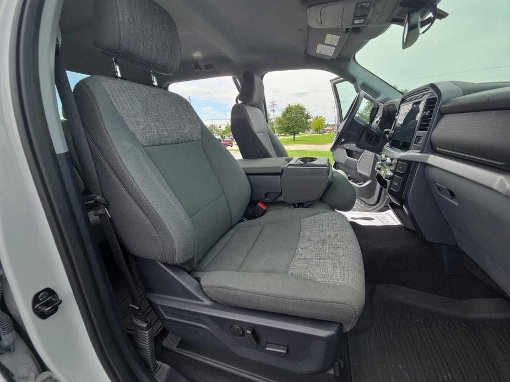 Used 2023 White Ford XLT image 23