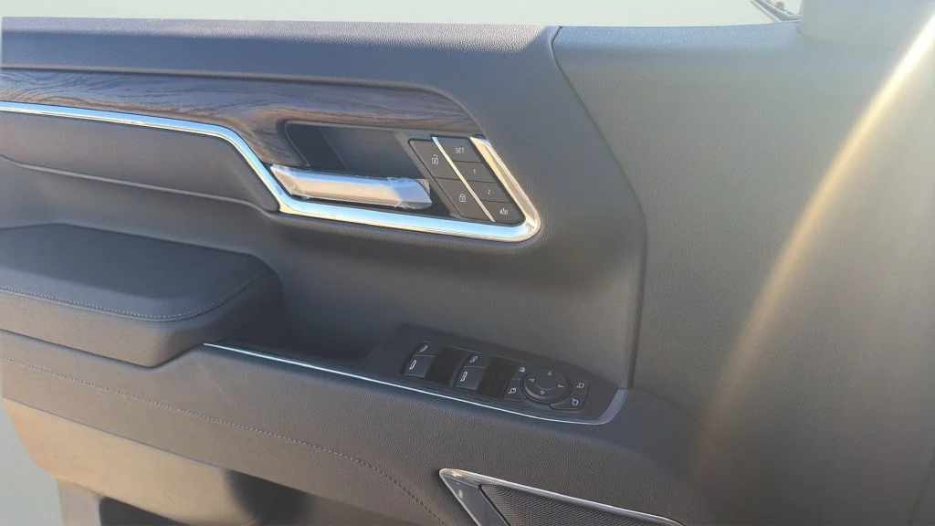 2026 GMC Sierra 1500 SLT - Photo 18