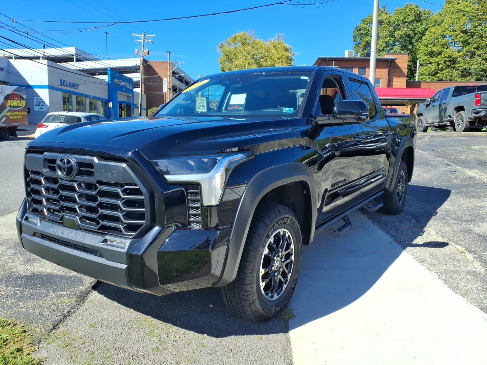 2024 Toyota Tundra SR5 - Photo 8