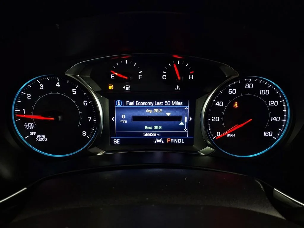 Used 2022 Summit White Chevrolet LT image 17