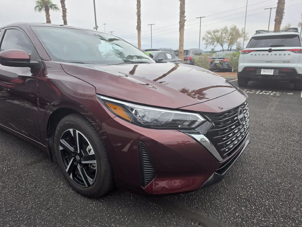 Certified Used 2025  Nissan SV image 3