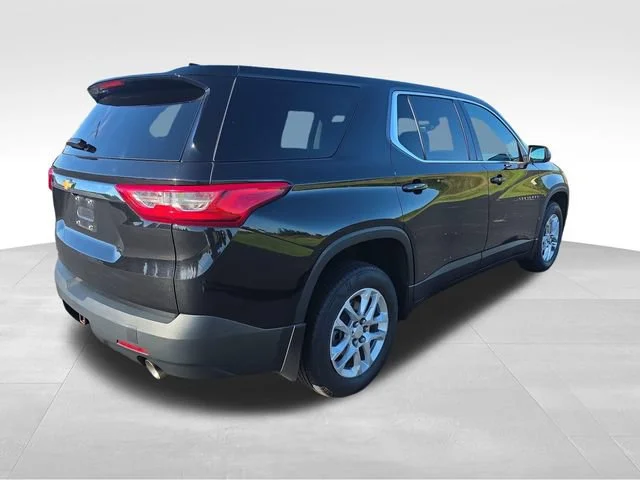 Used 2021 MOSAIC BLACK METALLIC Chevrolet LS image 6