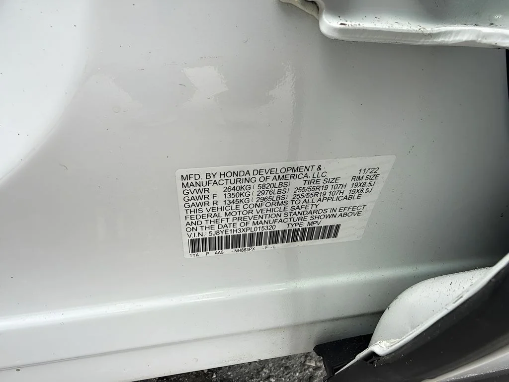 Used 2023 White Acura 3.5L image 28