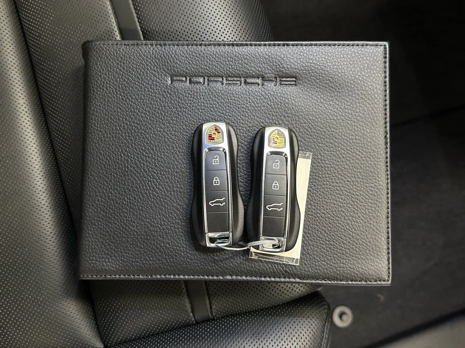Used 2021 White Porsche  image 45