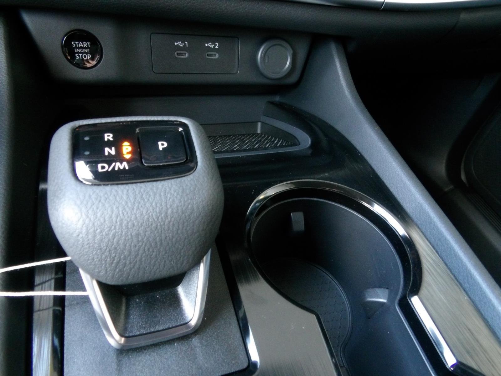 New 2026 Everest White Pearl TriCoat Nissan Rock Creek® image 24