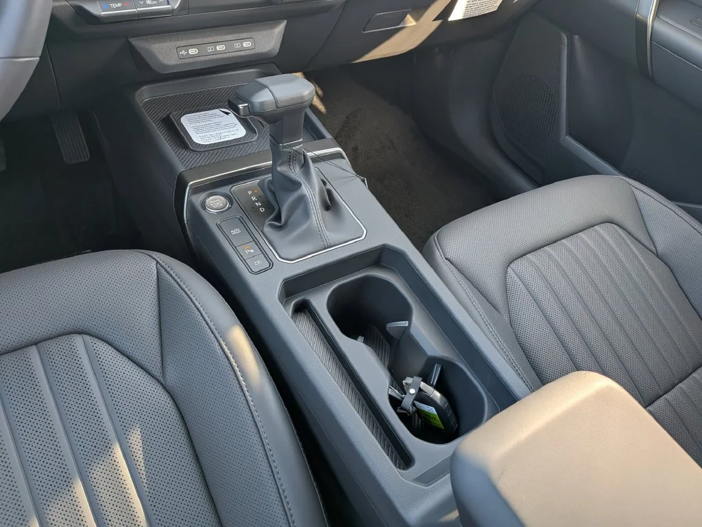 New 2027 Terrain Brown Kia X-Line S image 39