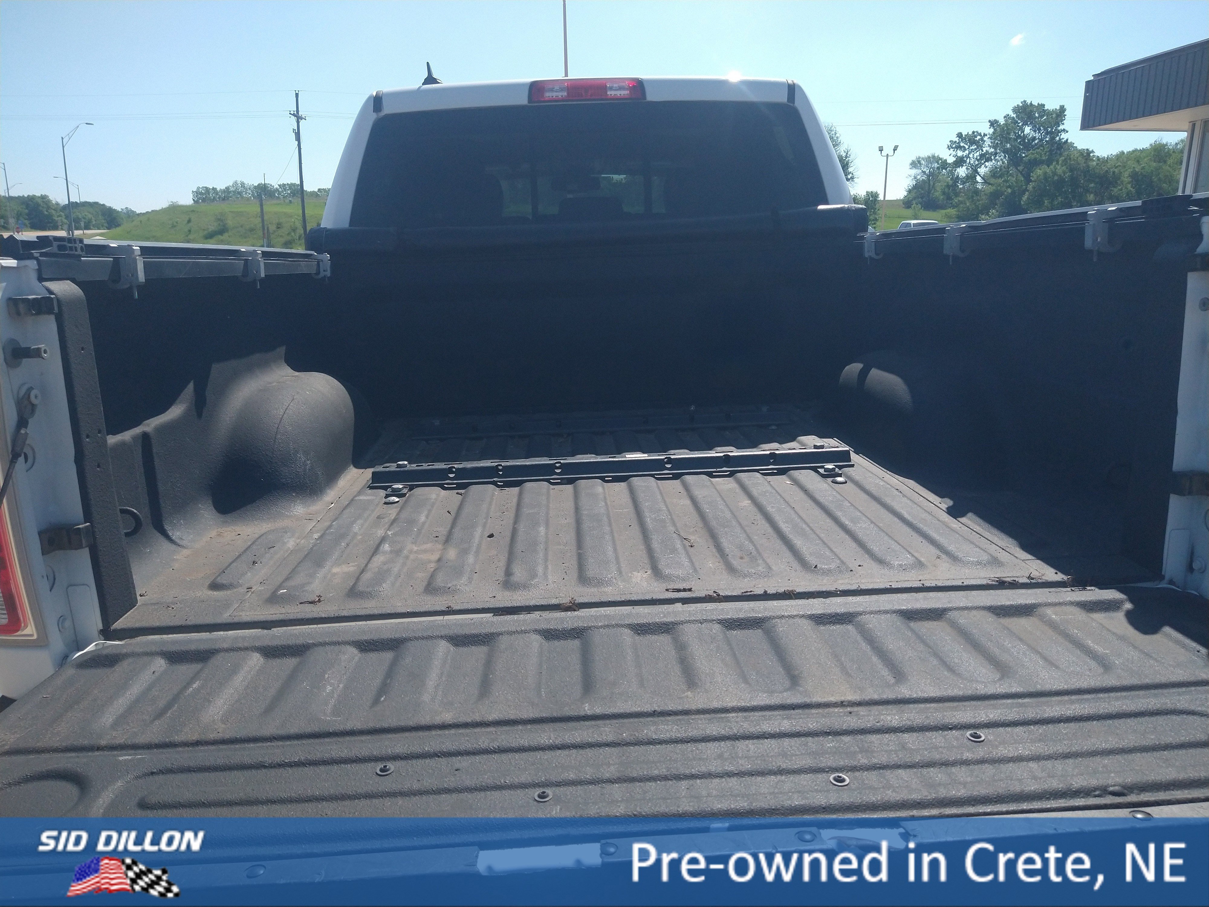Used 2018 Bright White Clearcoat Ram Laramie image 17