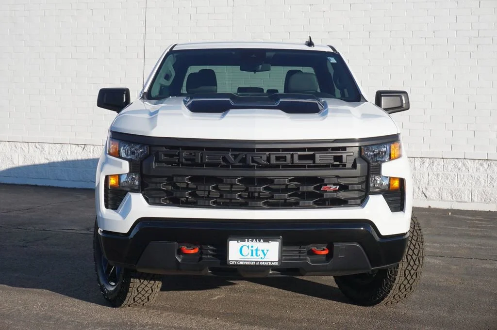 New 2026 Summit White Chevrolet Custom Trail Boss image 5