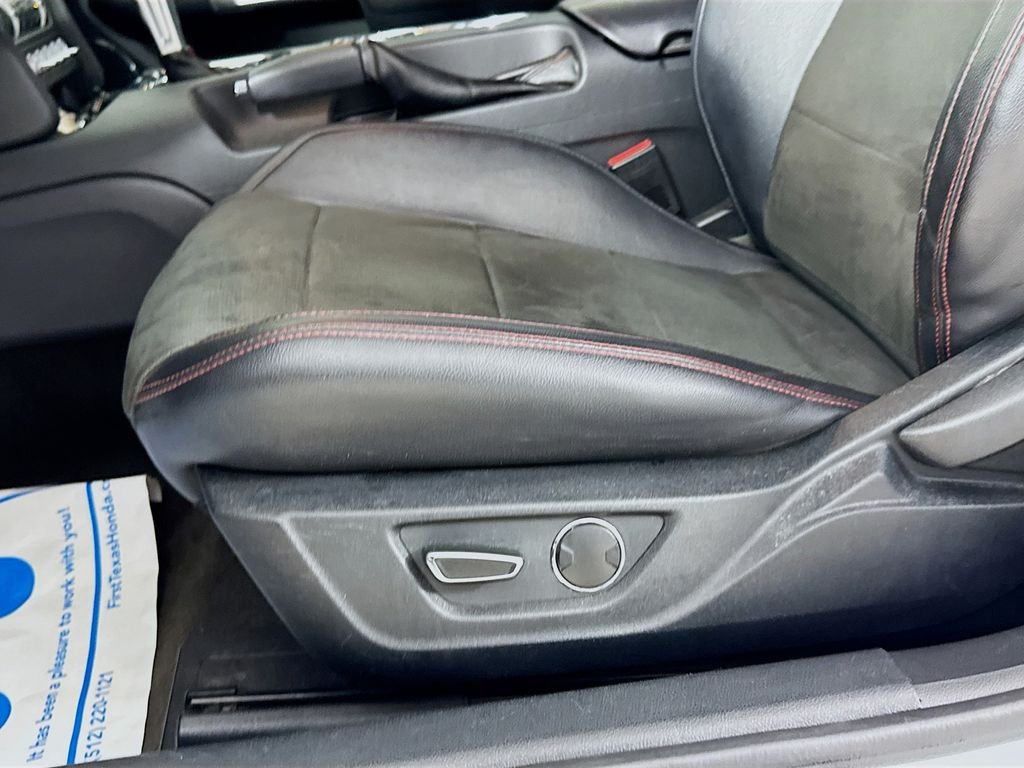 Used 2016 Oxford White Ford GT Premium image 25