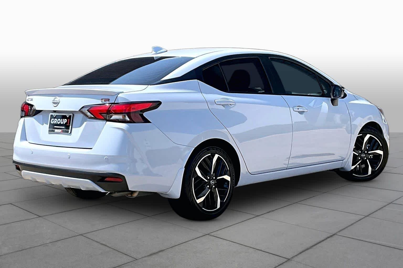 Used 2025 Gray Sky Pearl Nissan SR image 13