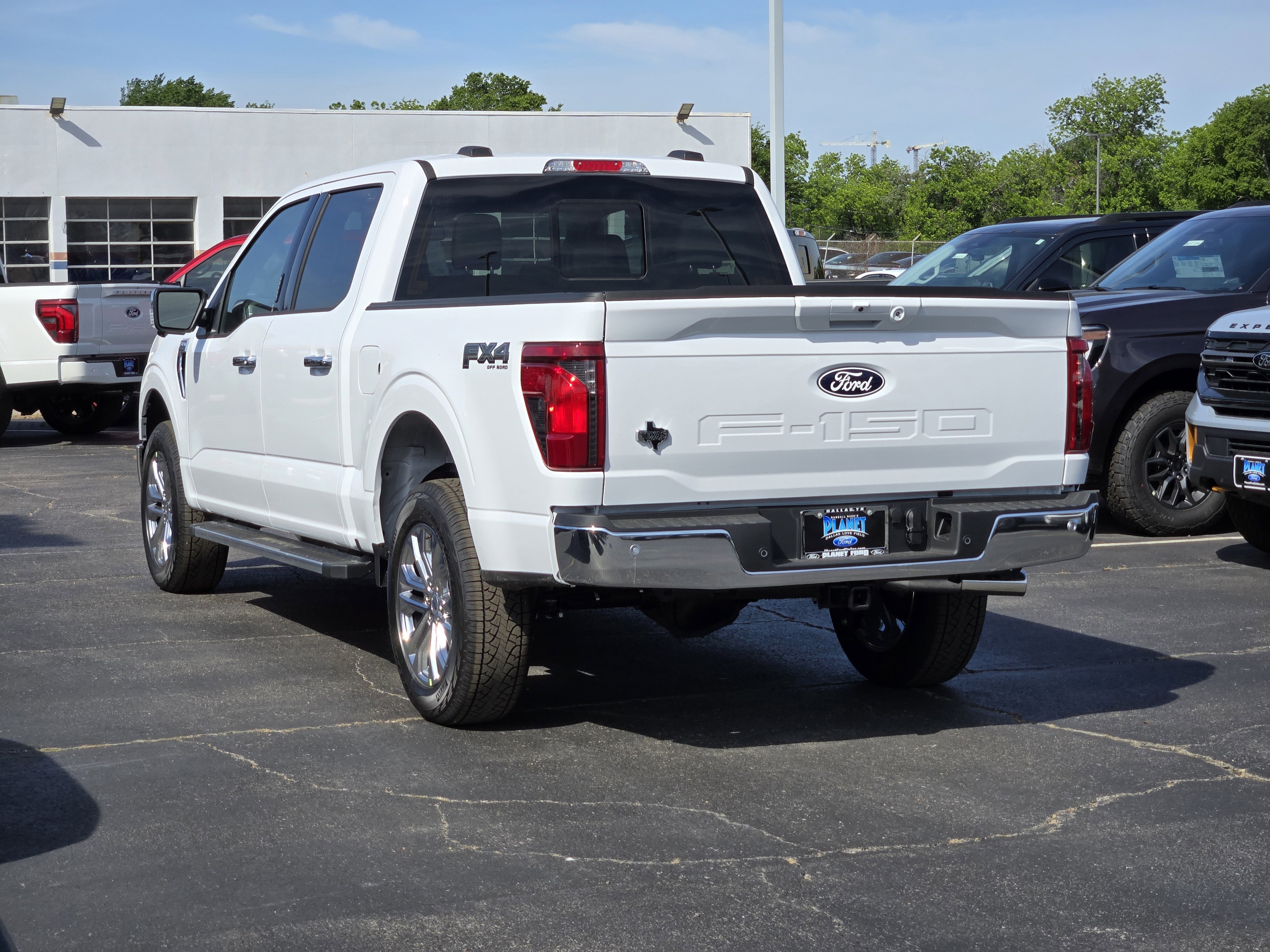New 2026 Oxford White Ford XLT image 3